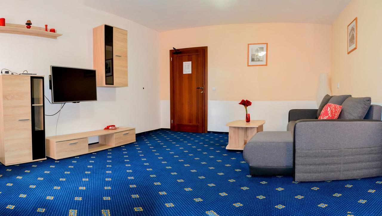 Garni Hotel Tatramonti Poprad Eksteriør billede