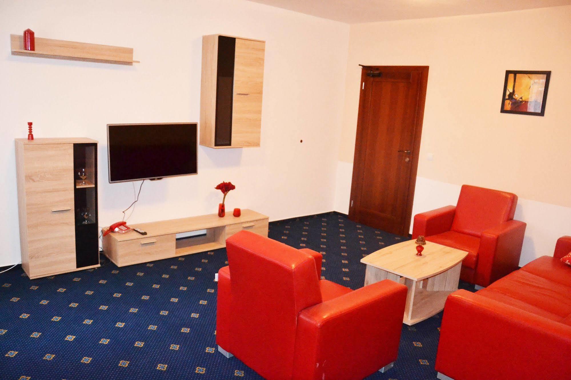 Garni Hotel Tatramonti Poprad Eksteriør billede