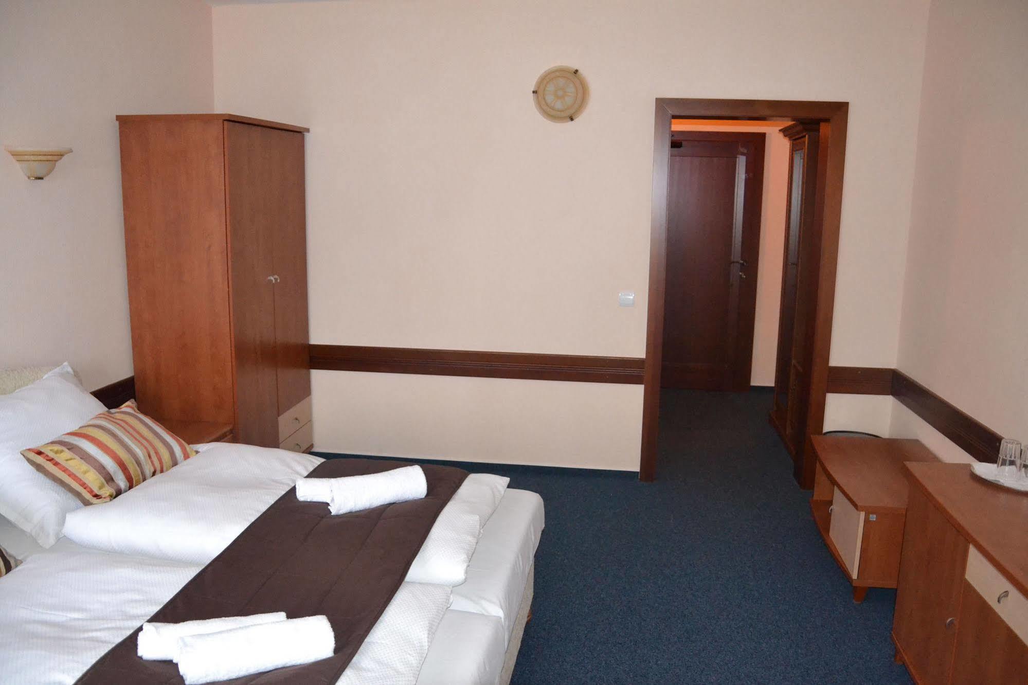 Garni Hotel Tatramonti Poprad Eksteriør billede