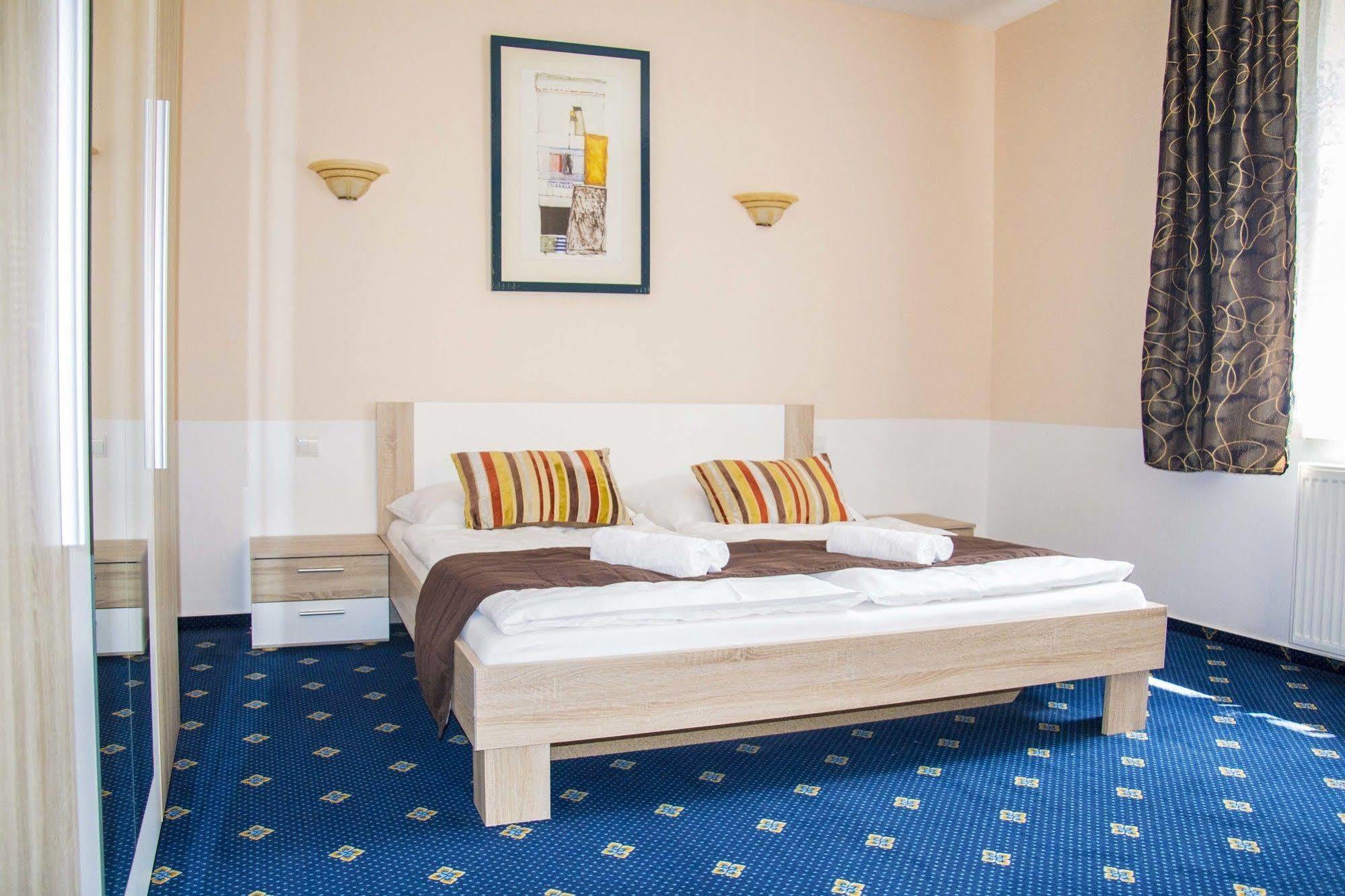 Garni Hotel Tatramonti Poprad Eksteriør billede