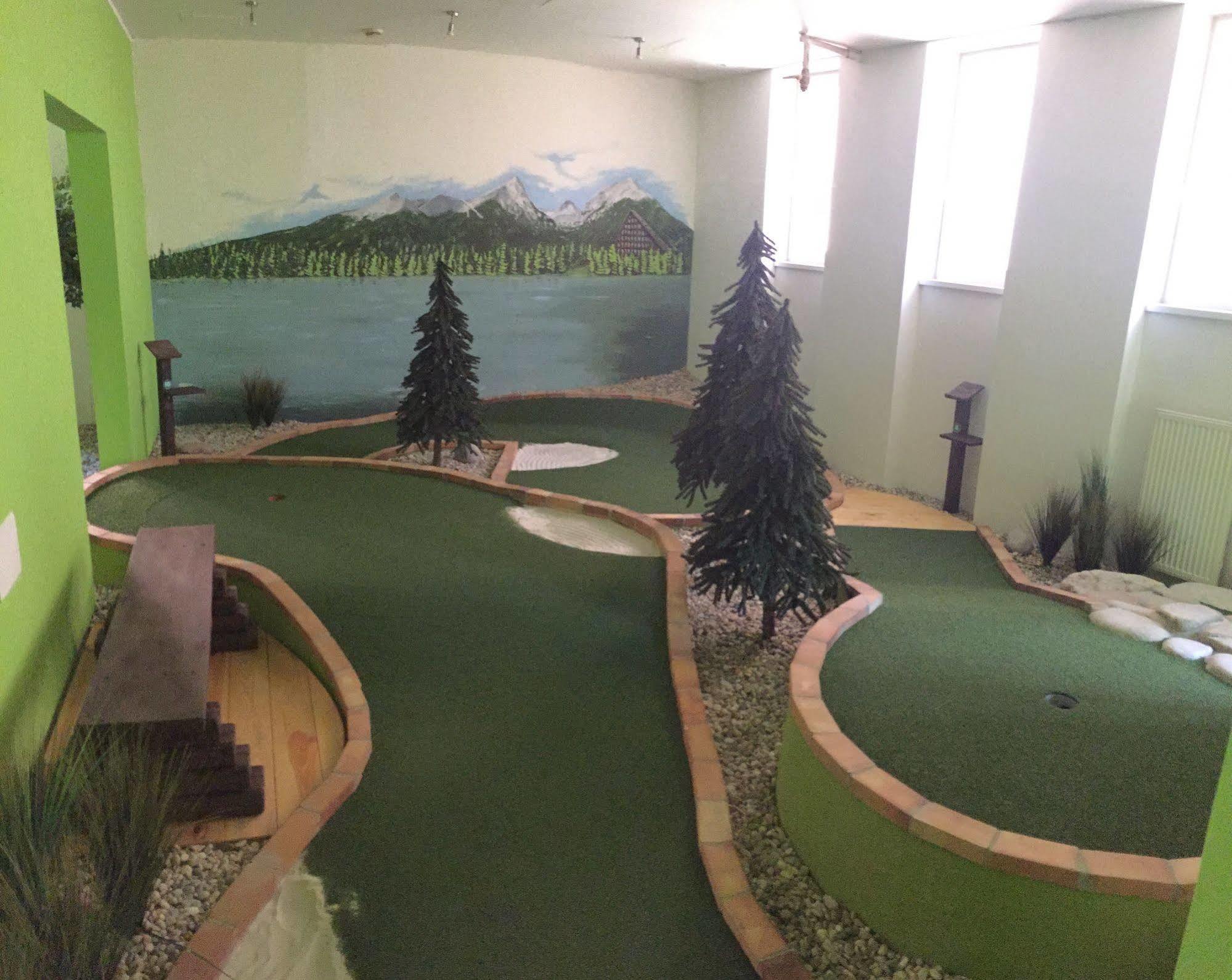 Garni Hotel Tatramonti Poprad Eksteriør billede