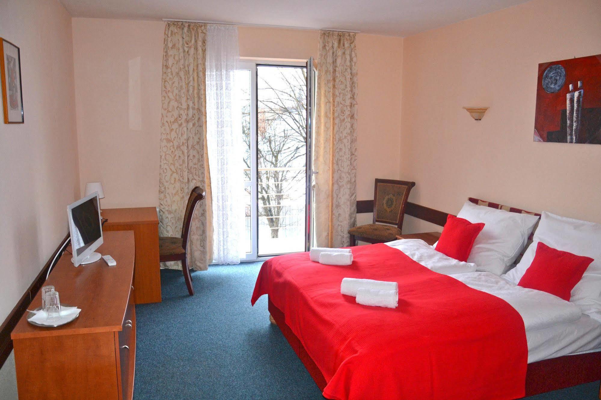 Garni Hotel Tatramonti Poprad Eksteriør billede